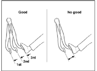 2. With the engine stopped, step on the brake pedal several times.